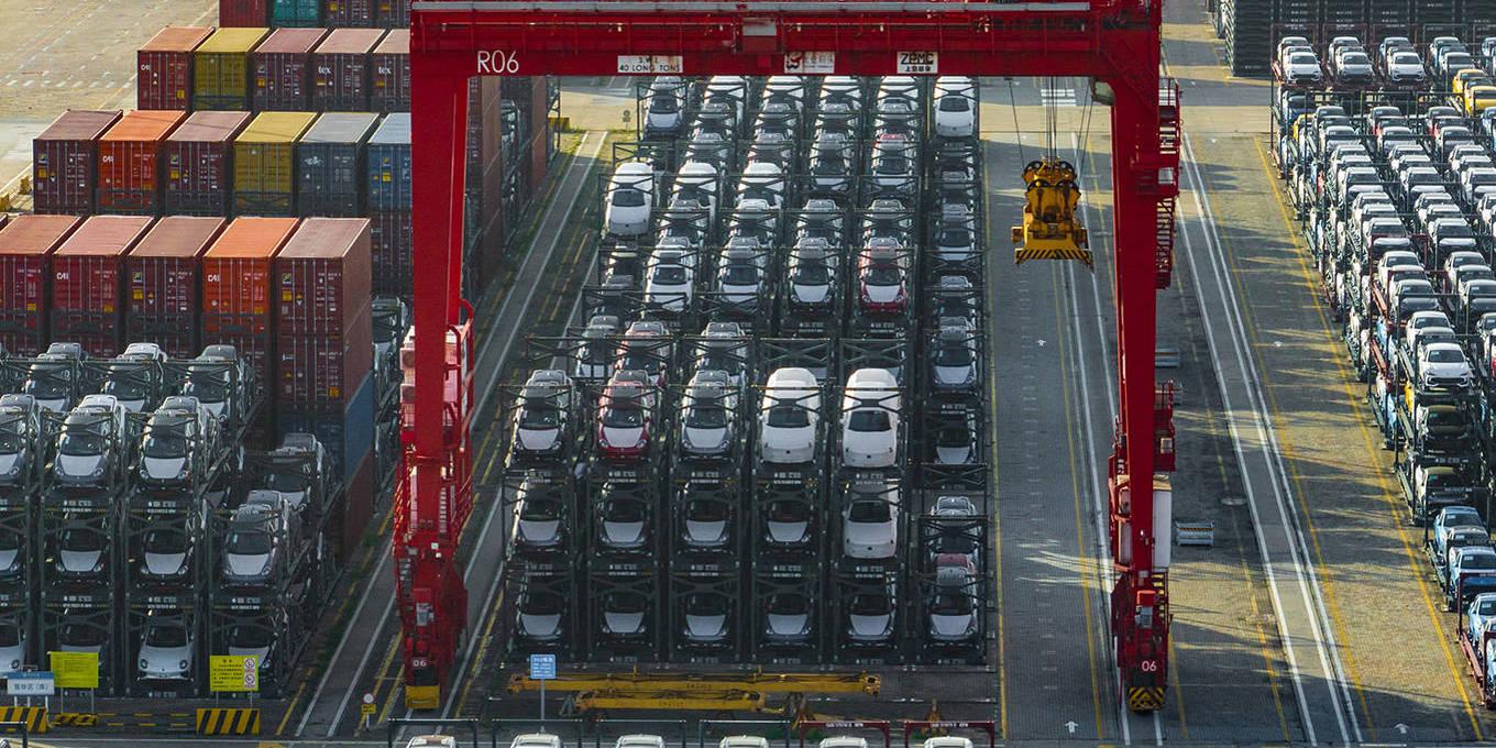 Green Free Trade in a Protectionist Age